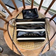 Chanel Hobo 22 Bags